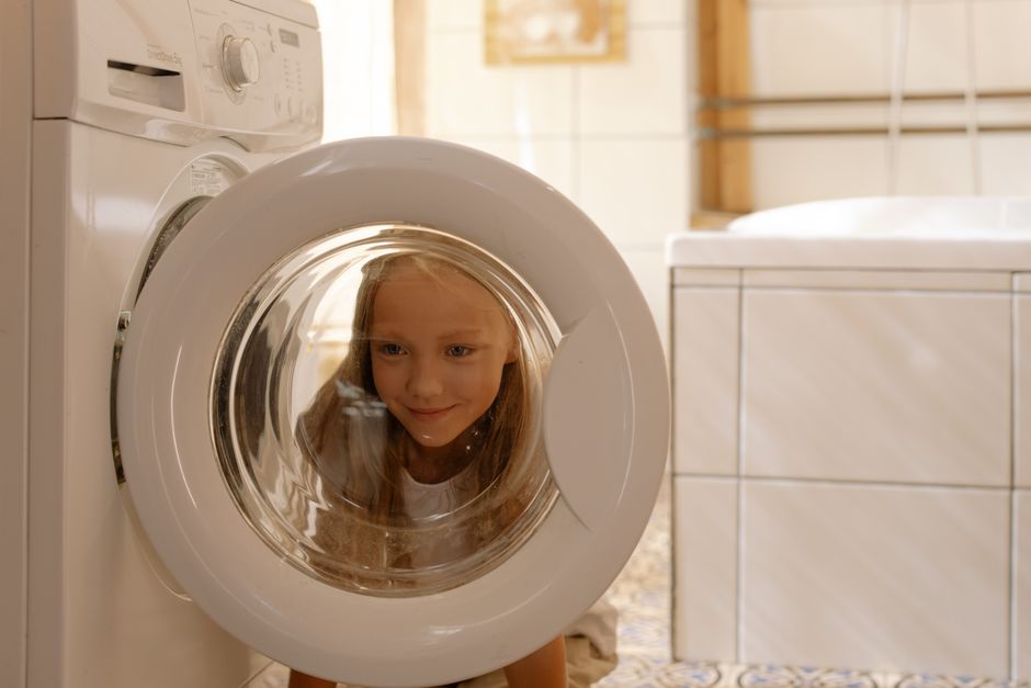 Why TaskiKids Is Better Than S'moresUp for Kids' Chores